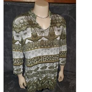Multiples Olive and White 3/4 Sleeve Women's Tunic with Bronze Studding XL